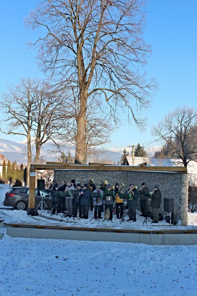 Fotogaléria 1.1.2017 - Vítanie Nového roka 2017 (24) 1.1.2017 - Vítanie Nového roka 2017