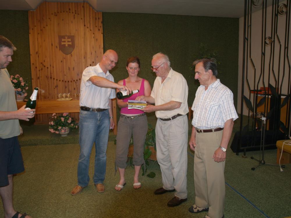 Fotogaléria 26.6.2008 - Krst knihy Sprievodca po Lipt. Jáne a Jánskej doline (36) 26.6.2008 - Krst knihy Sprievodca po Lipt. Jáne a Jánskej doline