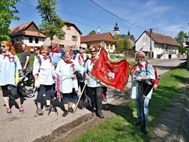 Pochovávanie ciagľa - 5 (autor: Juraj Záborský) Pochovávanie ciagľa - 5 (autor: Juraj Záborský)