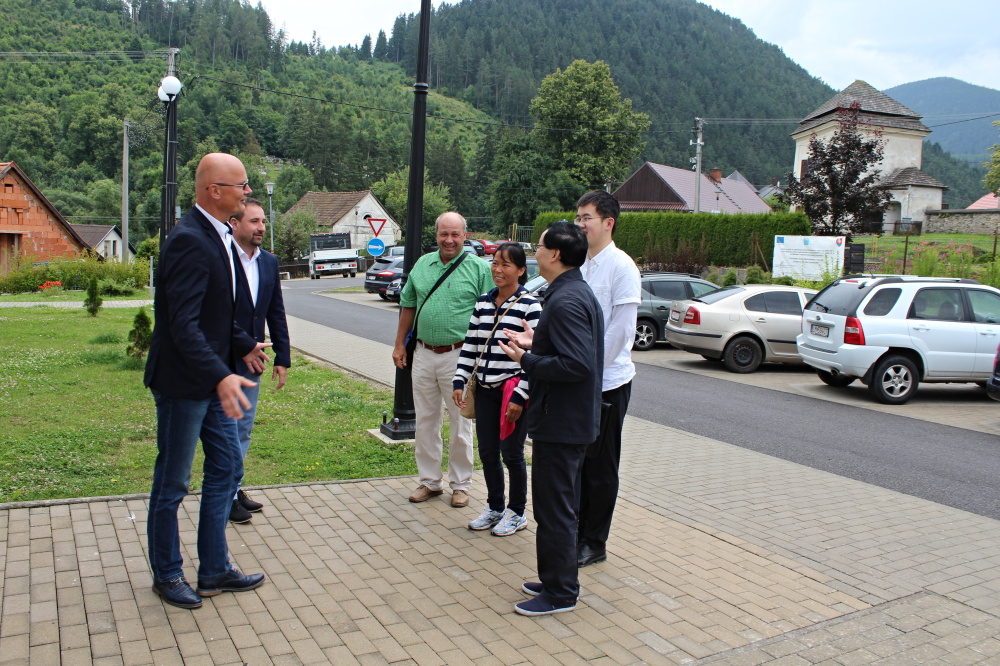 Fotogaléria 11.7.2018 - Návšteva čínskeho veľvyslanca (21) 11.7.2018 - Návšteva čínskeho veľvyslanca