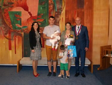 Uvítanie detí do života - 41 (autor: Juraj Záborsk Uvítanie detí do života - 41 (autor: Juraj Záborsk